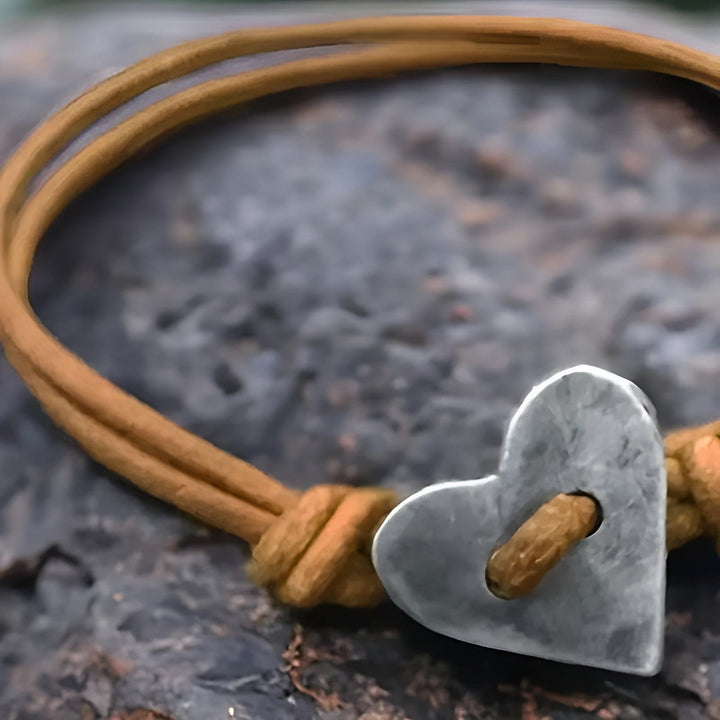 MIA  | Timeless Love Symbol Bracelet