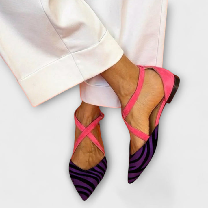 Fenna - Moccasins with Strap