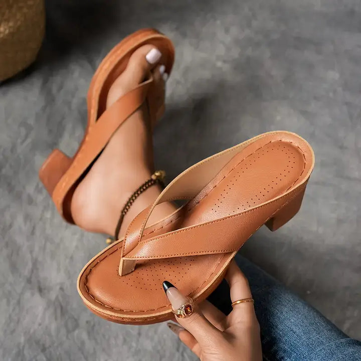 Magda |Comfort Heel Sandal