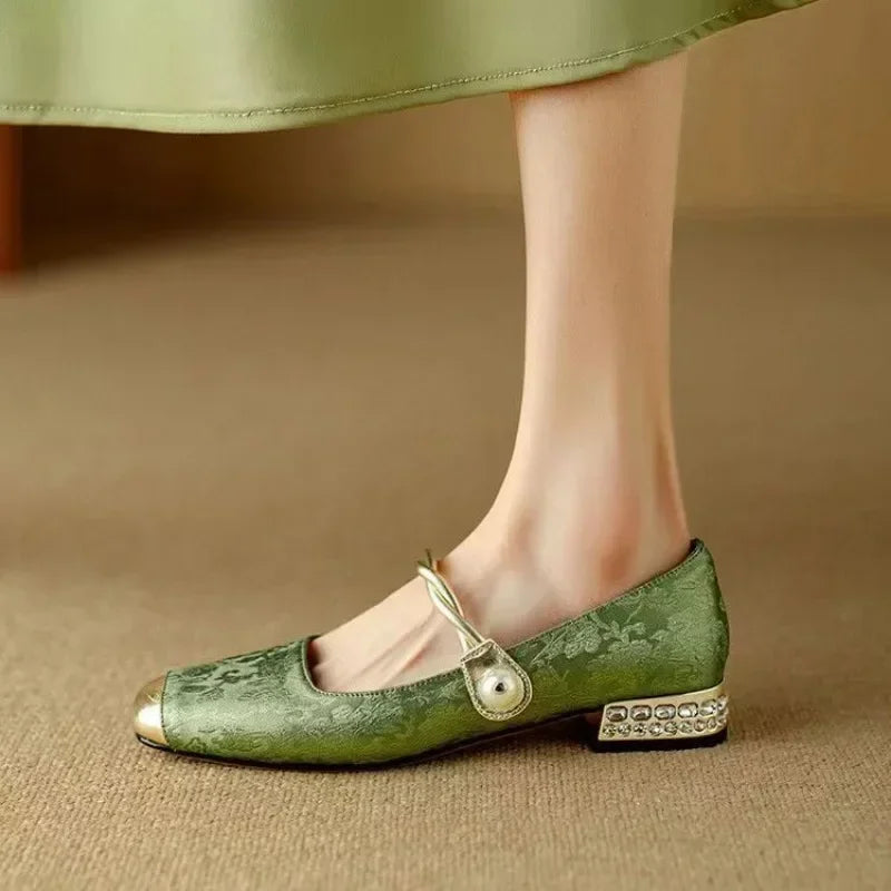 Lydia | Chic & Comfortable Sandals