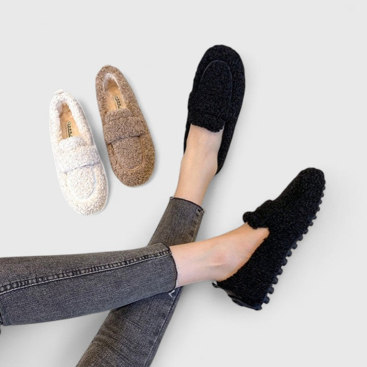 Sole | Warm Slippers with Elegant Design