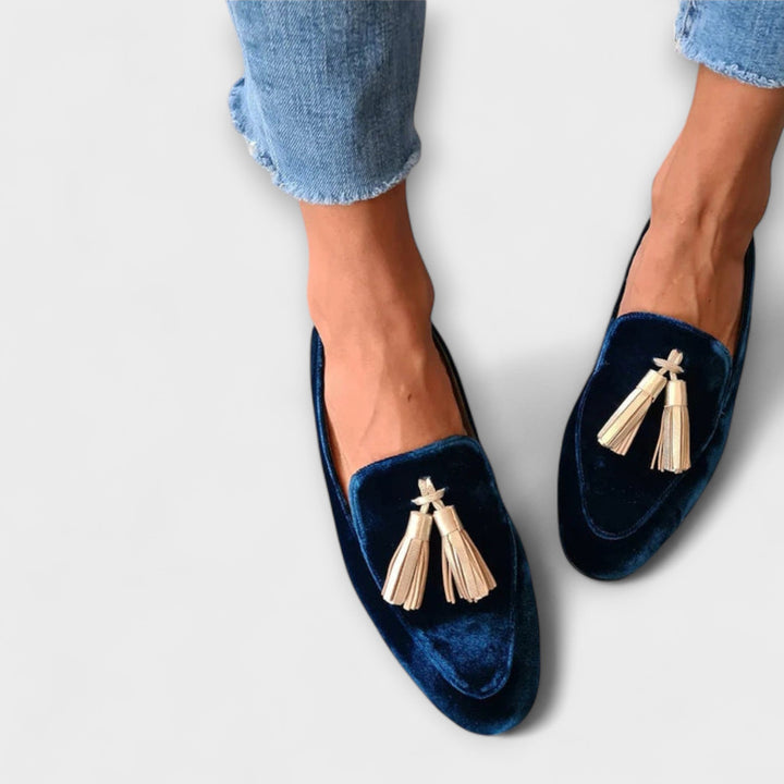 Quinnlyn – Vintage Loafers with Fringe